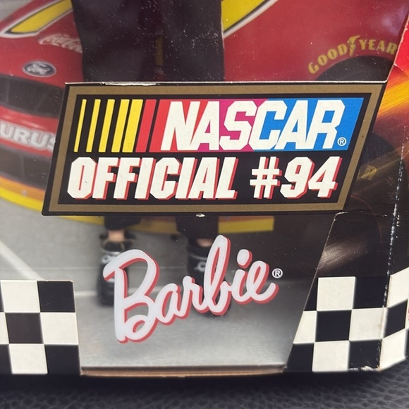 Barbie Doll Mcdonald's Nascar Racer Official #94 Bill Elliott Collectible 1999 - Picture 2 of 9